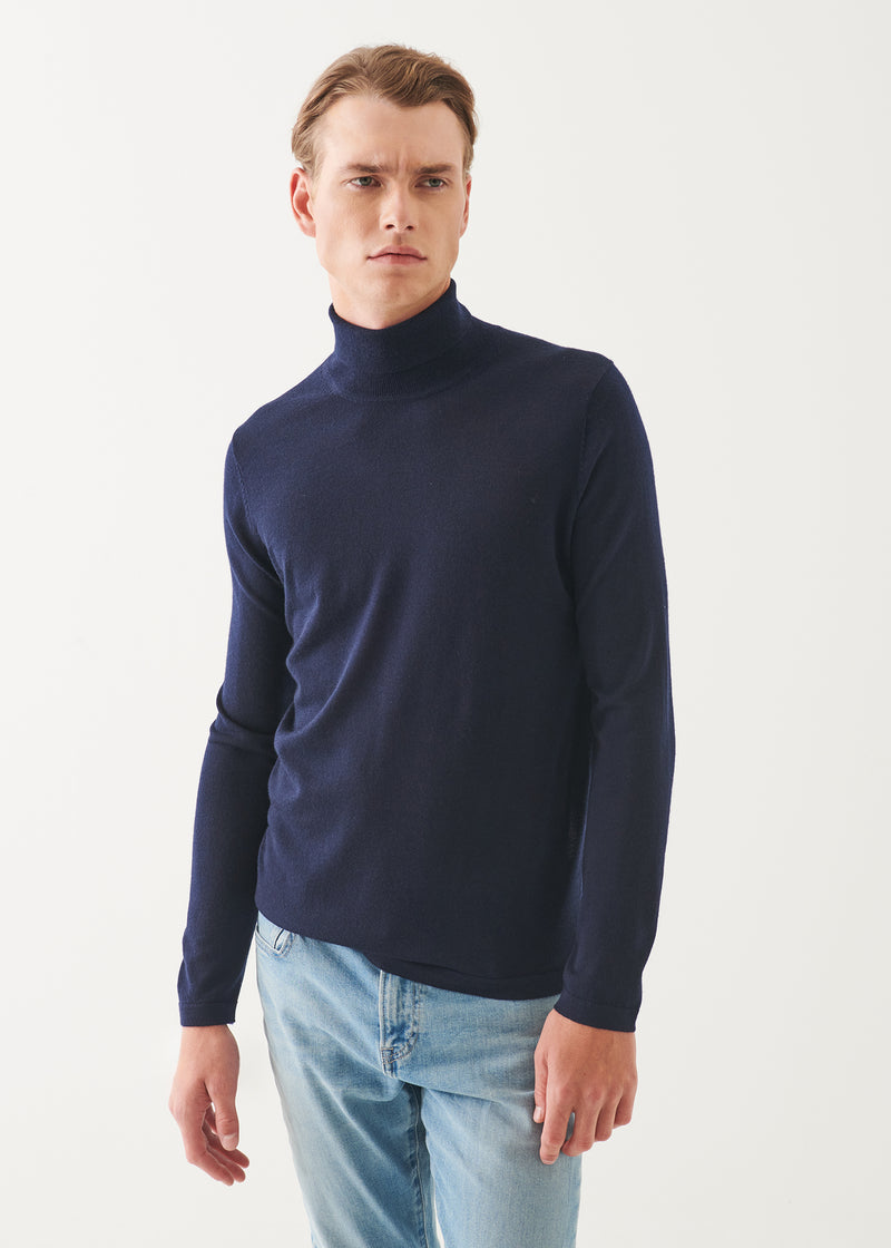 Extra-Fine Merino Turtleneck