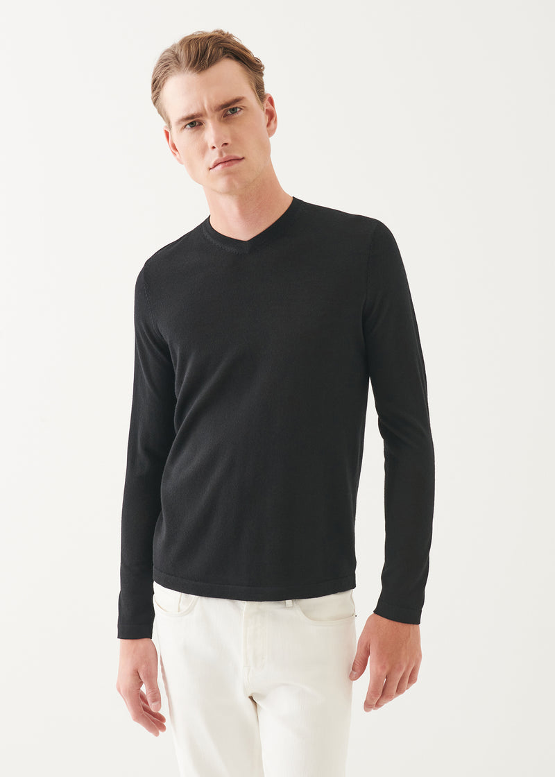 Extra-Fine Merino V-Neck