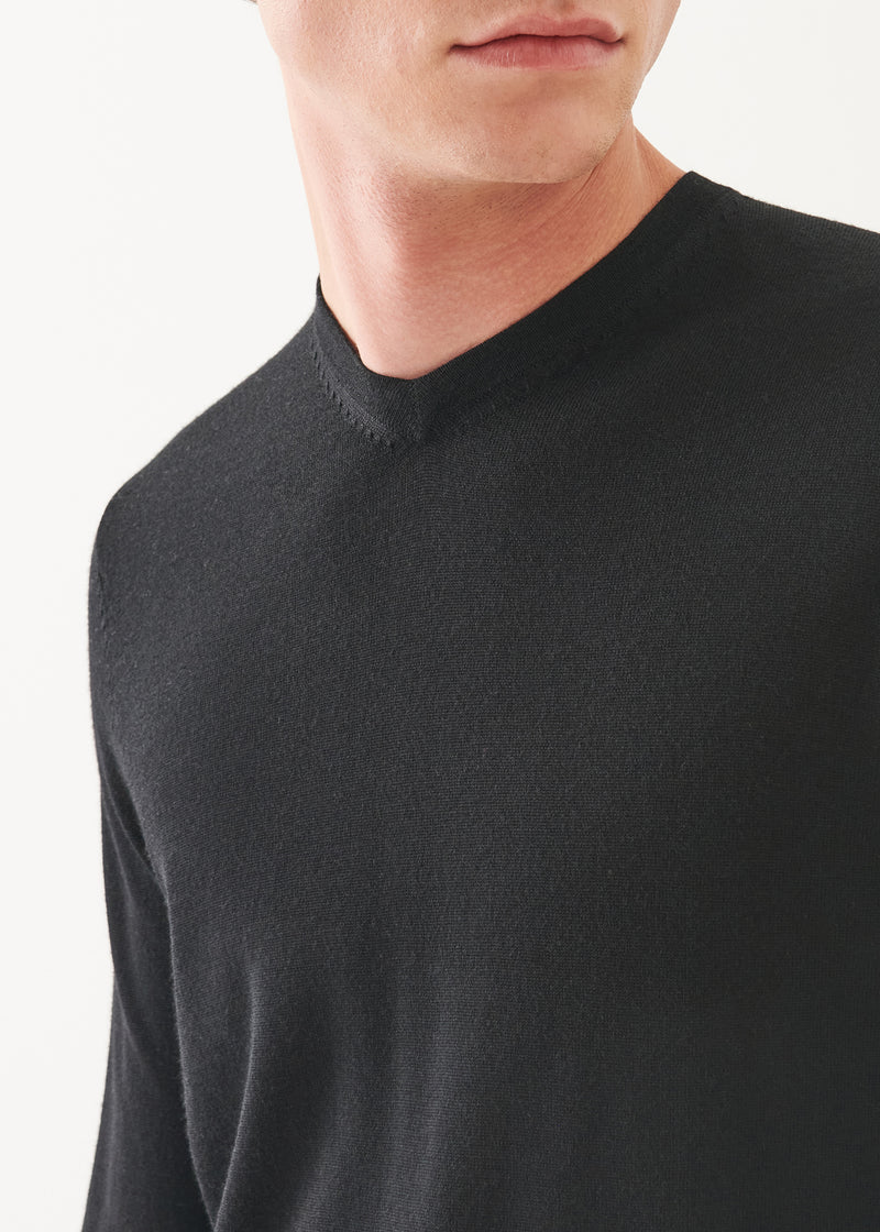 Extra-Fine Merino V-Neck