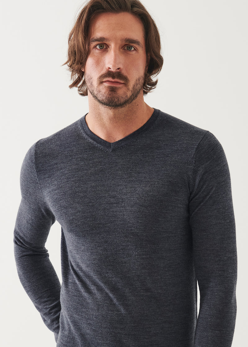 Extra-Fine Merino V-Neck