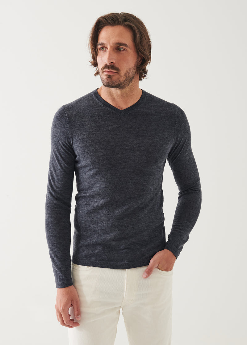 Extra-Fine Merino V-Neck