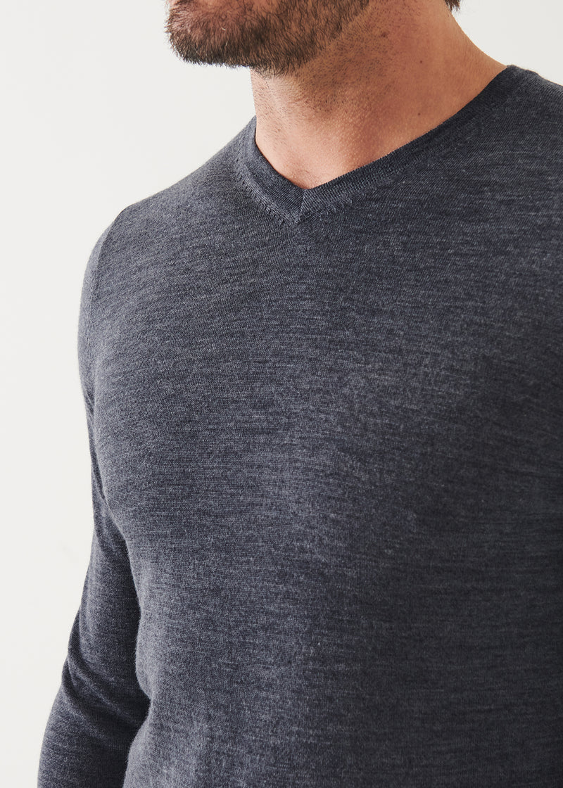 Extra-Fine Merino V-Neck