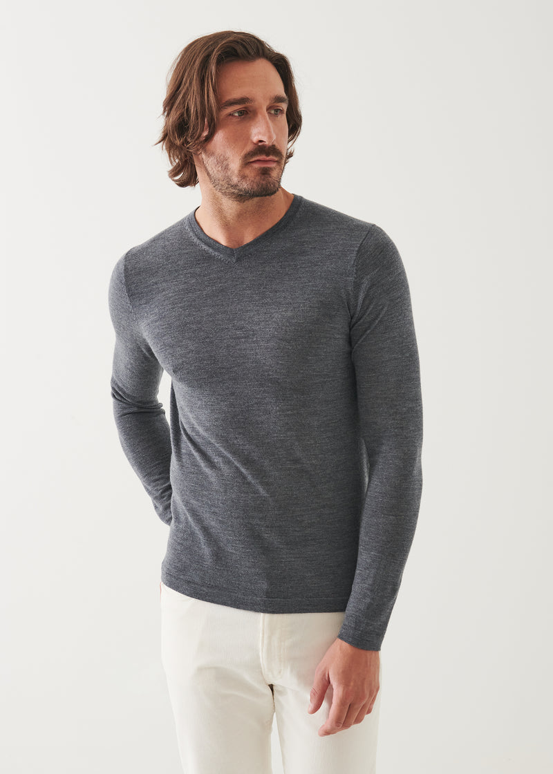 Extra-Fine Merino V-Neck