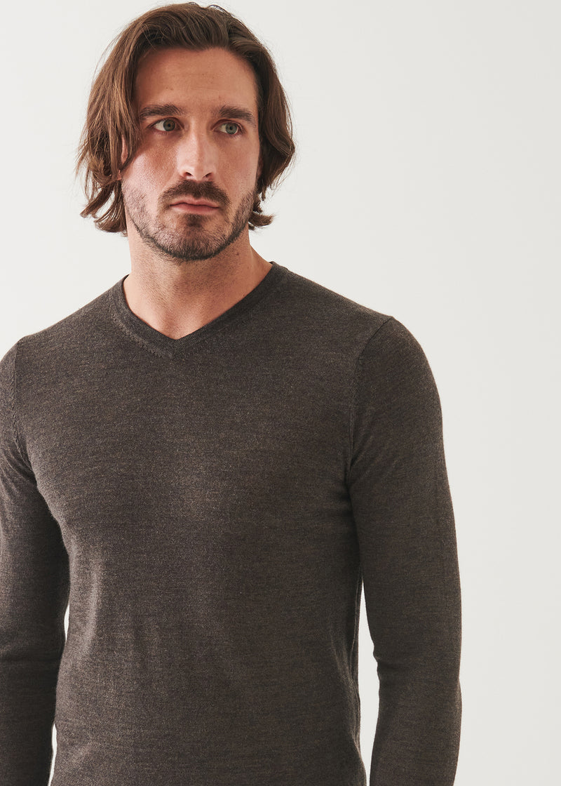 Extra-Fine Merino V-Neck