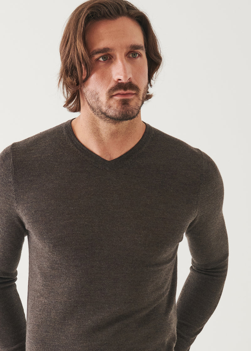 Extra-Fine Merino V-Neck