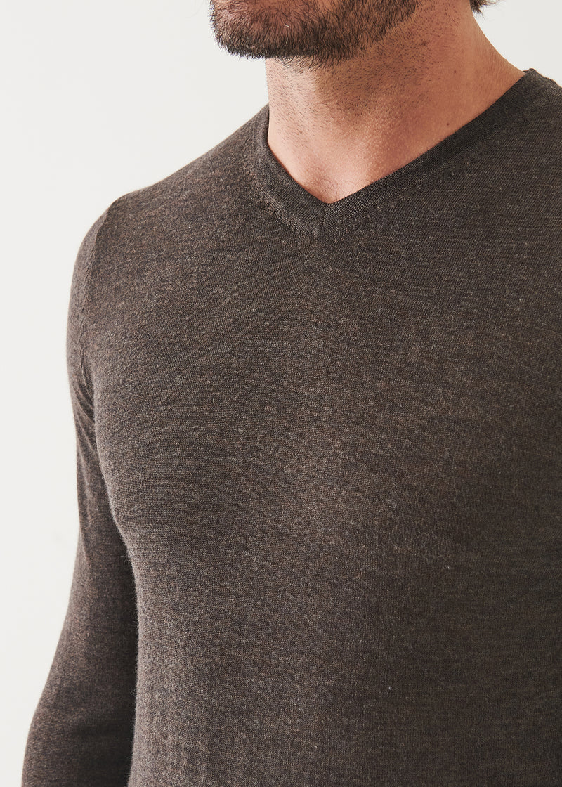 Extra-Fine Merino V-Neck