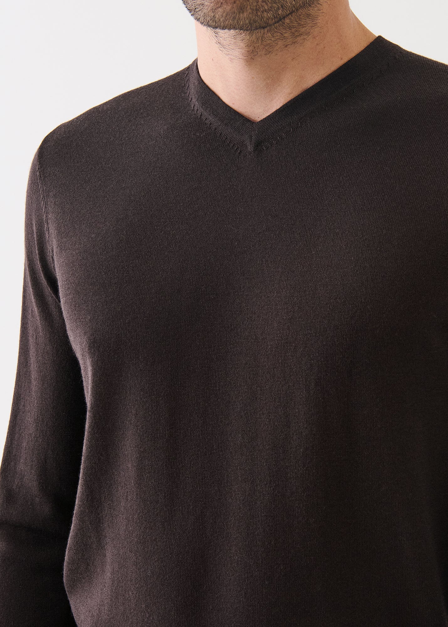 Extra-Fine Merino V-Neck