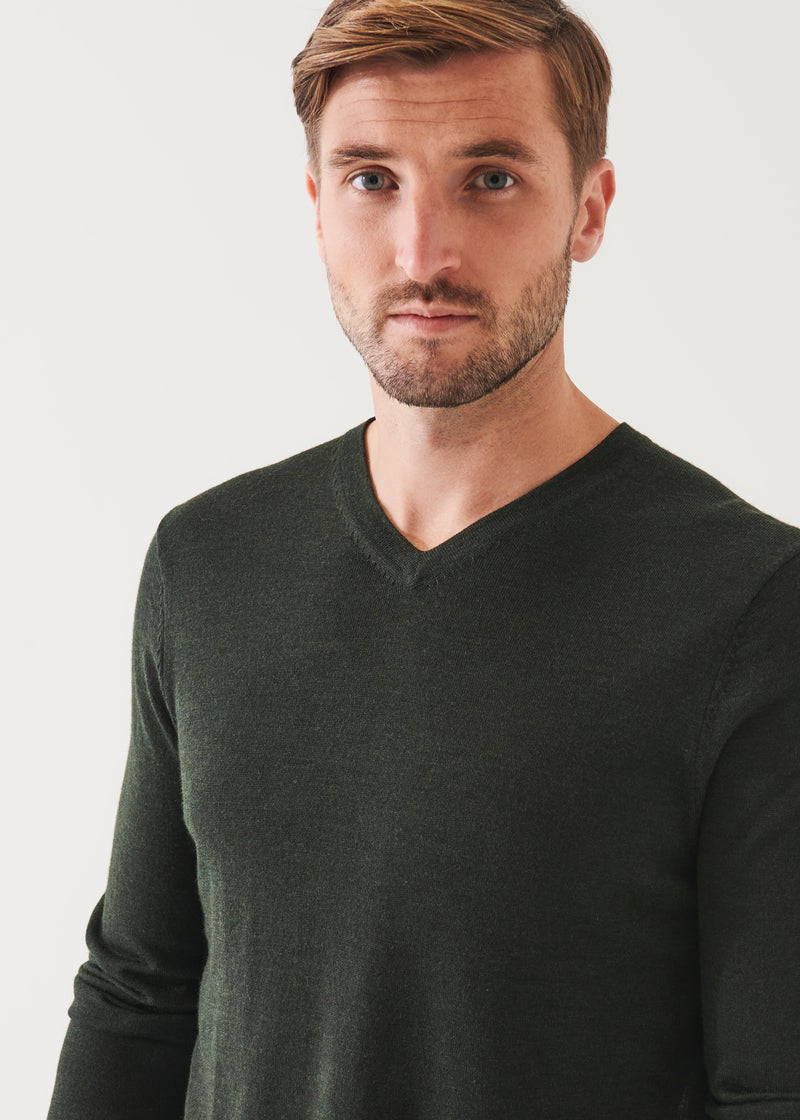 Extra-Fine Merino V-Neck