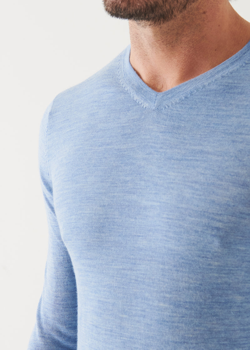 Extra-Fine Merino V-Neck