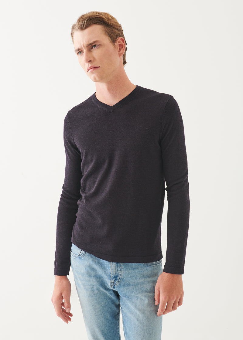 Extra-Fine Merino V-Neck