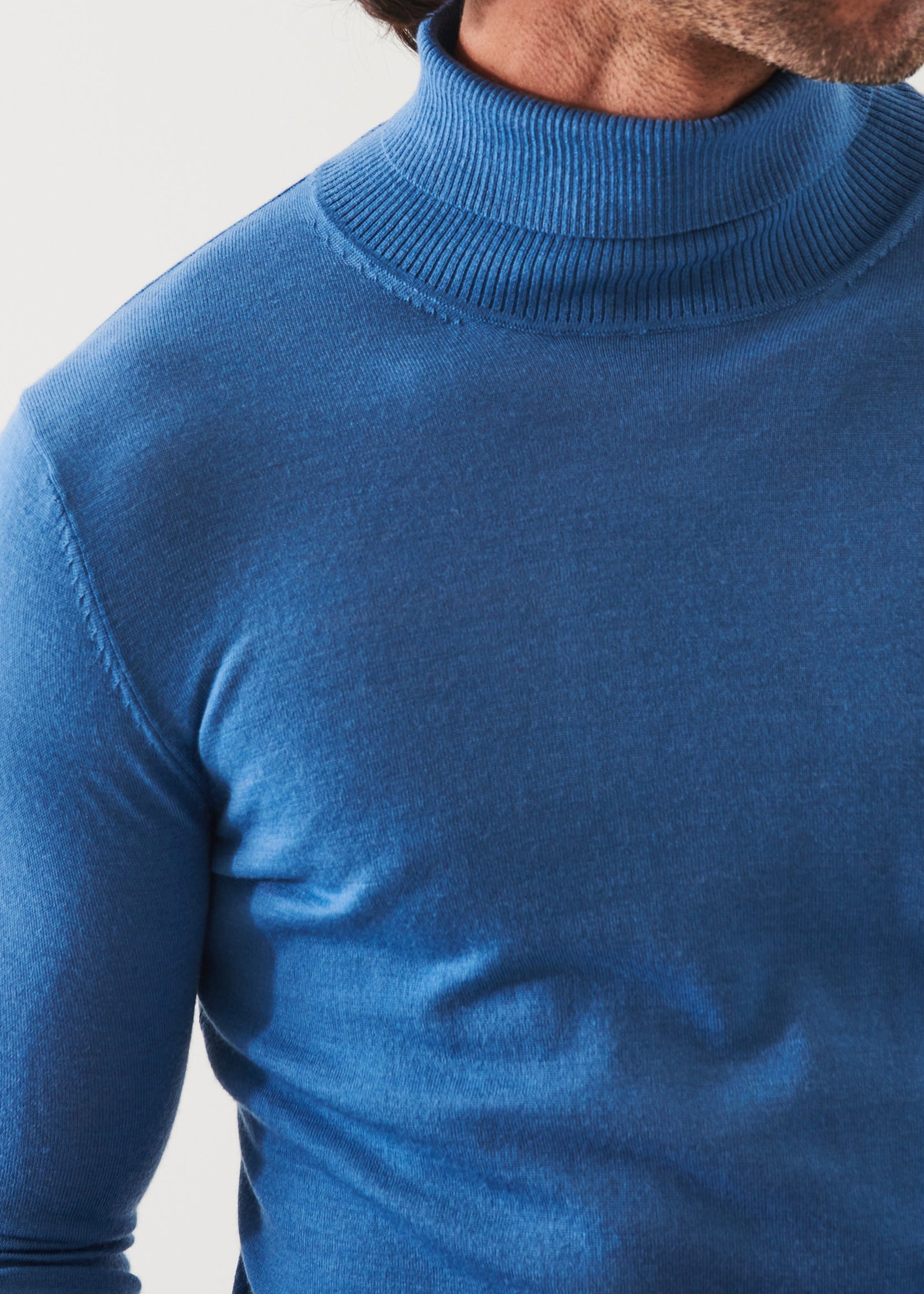 Fine Gauge Merino Wool Turtleneck
