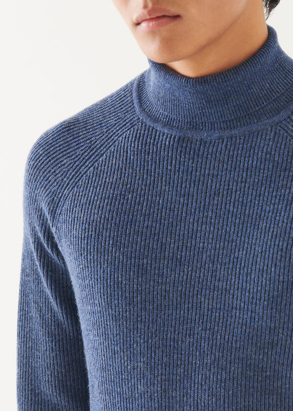 MERINO RIBBED TURTLENECK