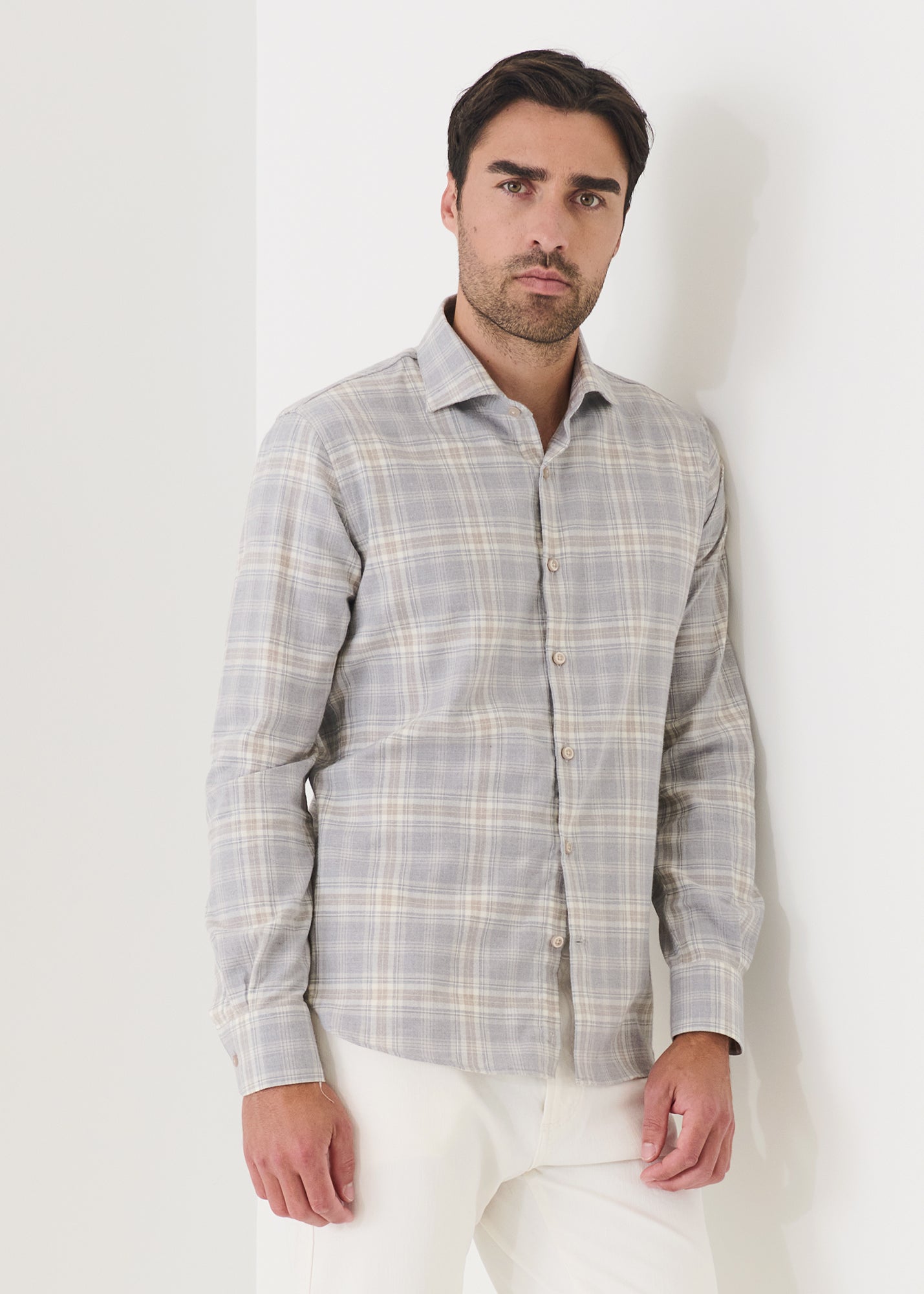 Wool Plaid Spread Collar Shirt