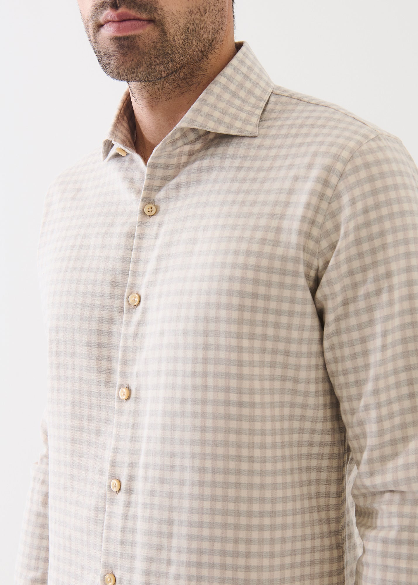Soft Check Spread Collar Shirt