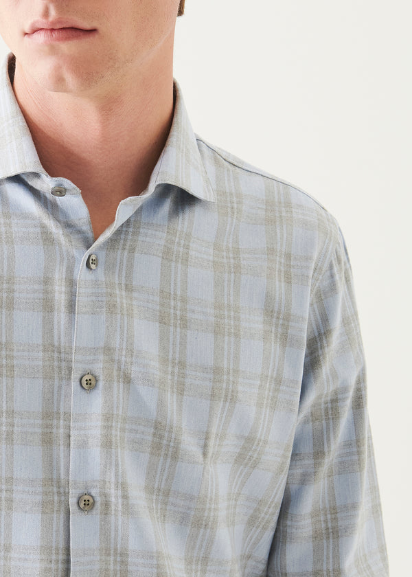 COTTON BLEND PLAID BUTTON UP SHIRT