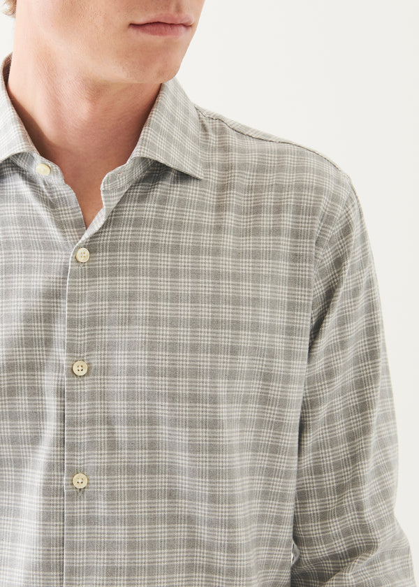 COTTON BLEND PLAID BUTTON UP SHIRT