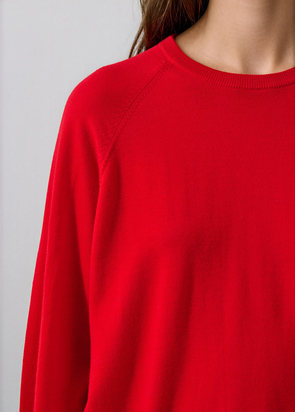 Extra-Fine Merino Relaxed Raglan Crewneck