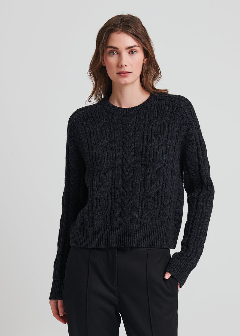 MERINO CABLE KNIT CREWNECK