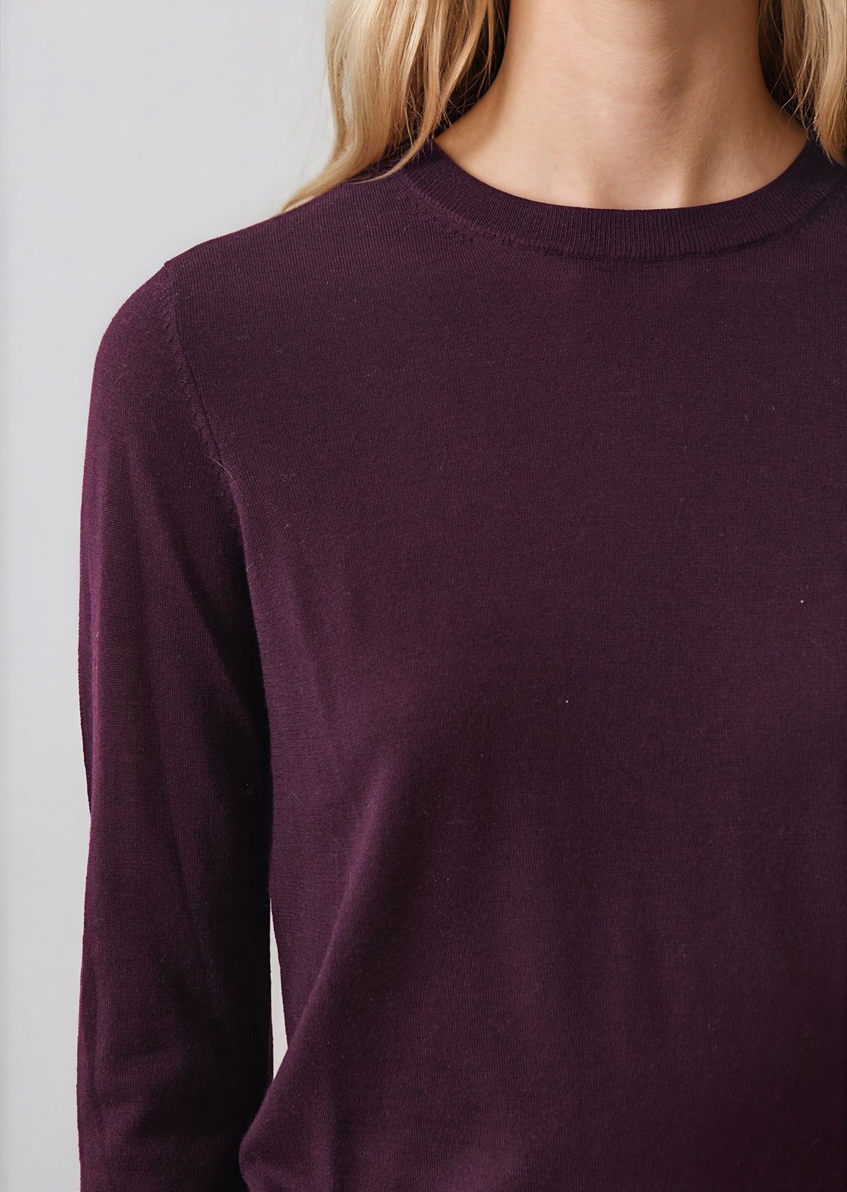 Extra-Fine Merino Classic Crewneck