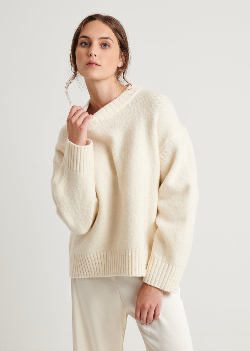 OVERSIZED CREWNECK SWEATER