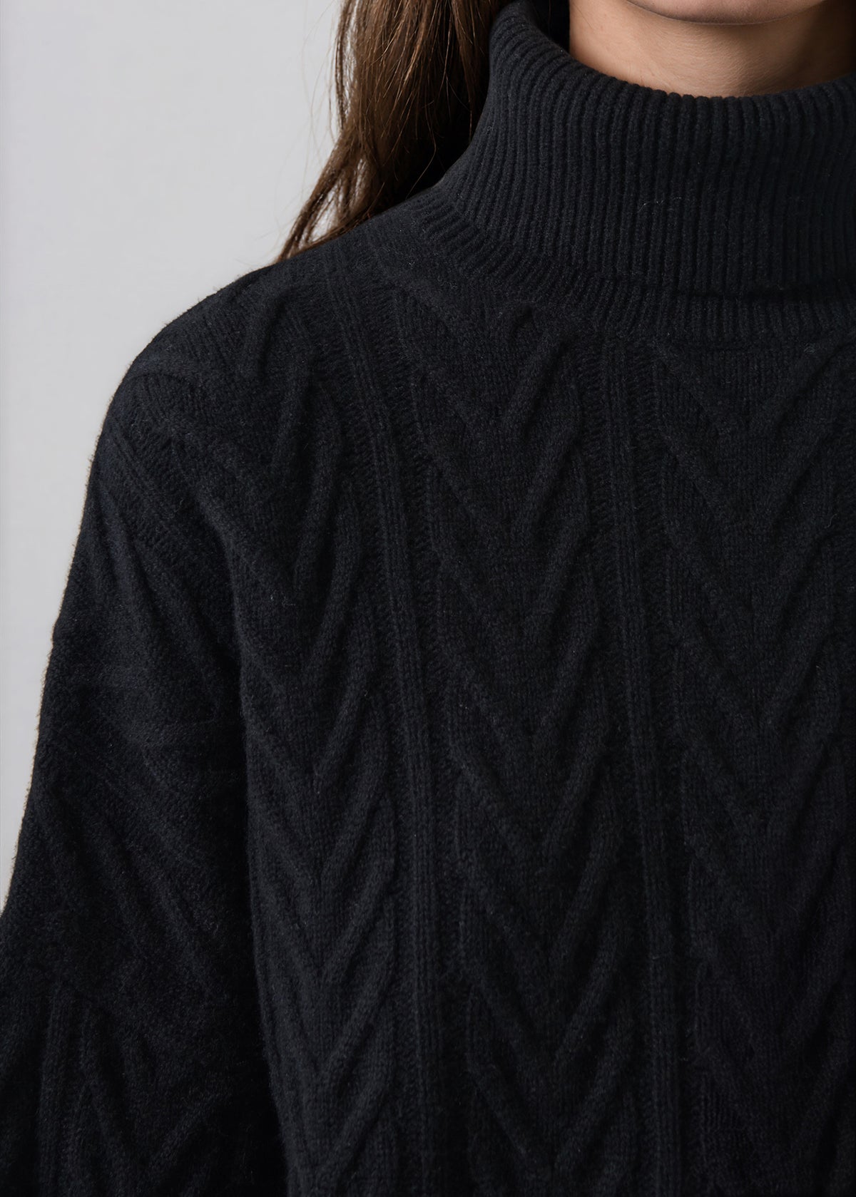 Merino Cashmere Relaxed Cable Turtleneck - PATRICK ASSARAF