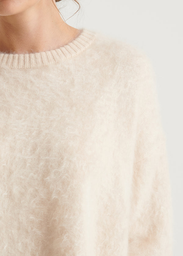 BRUSHED CASHMERE CREWNECK