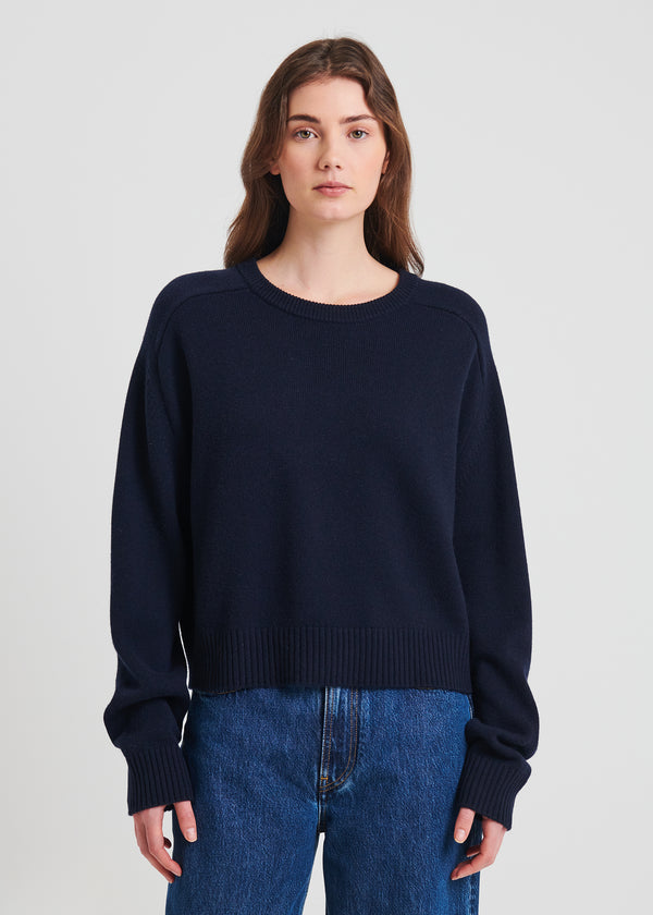 CASHMERE SADDLE SHOULDER CREWNECK