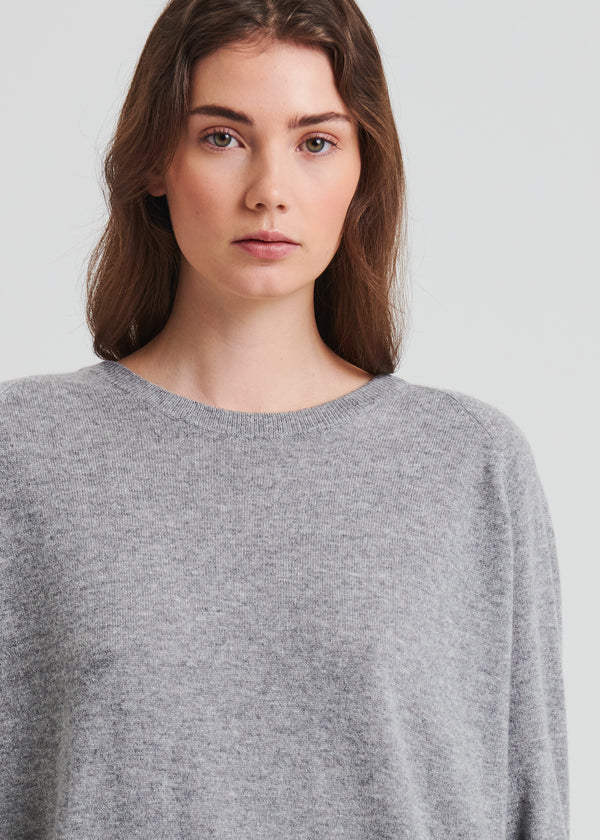 CASHMERE OVERSIZED CREWNECK SWEATER