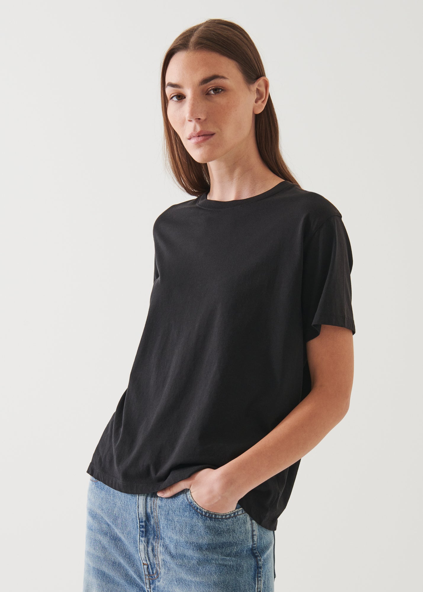 LIGHTWEIGHT PIMA COTTON BOYFRIEND T-SHIRT | PATRICK ASSARAF.