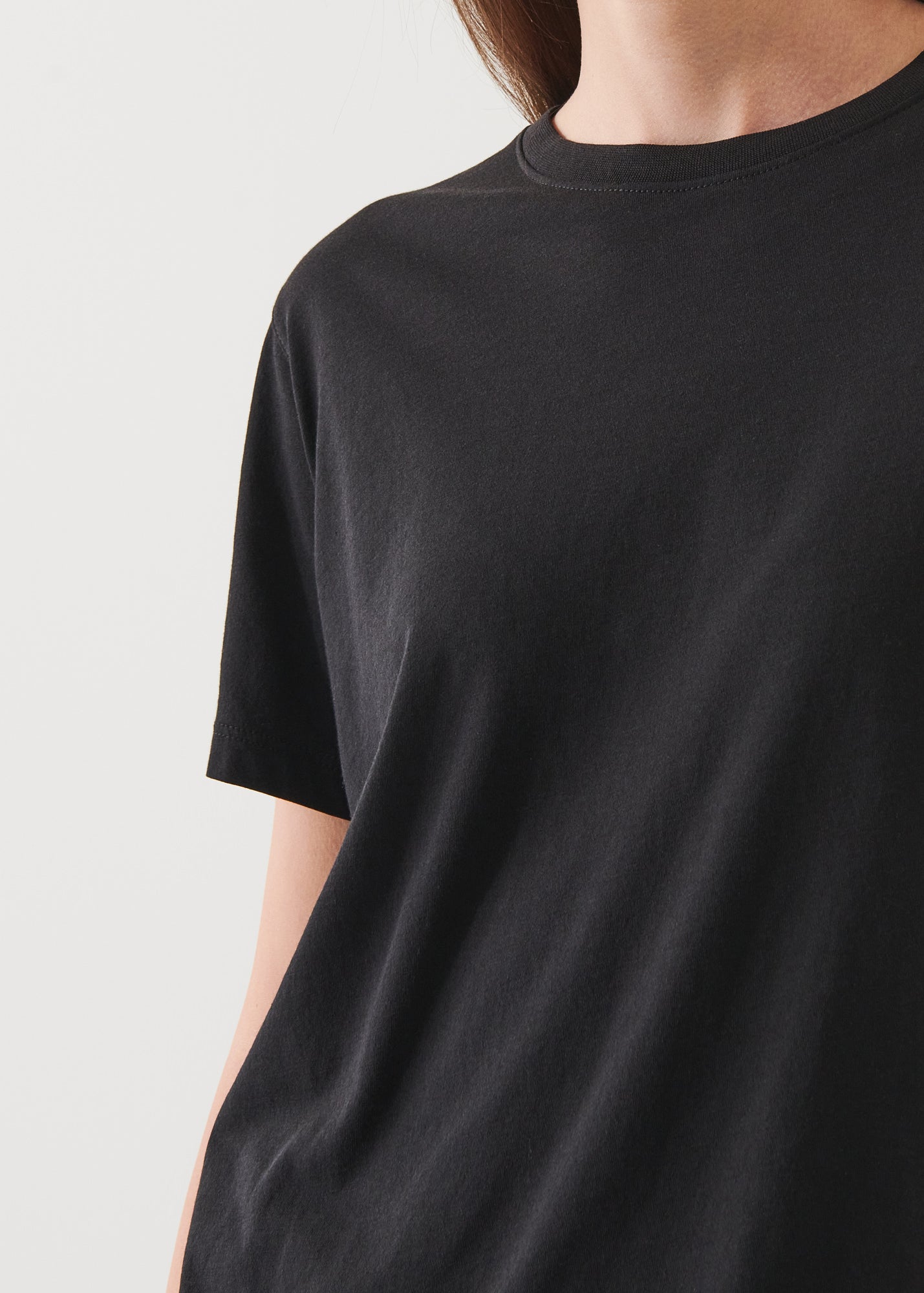 LIGHTWEIGHT PIMA COTTON BOYFRIEND T-SHIRT | PATRICK ASSARAF.