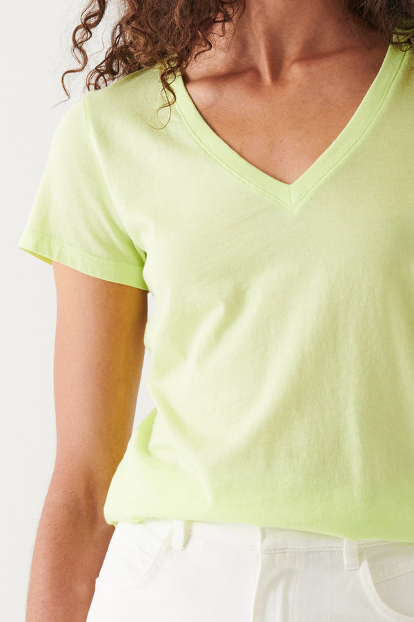 ENZYME WASH LIGHTWEIGHT PIMA COTTON V-NECK | PATRICK ASSARAF.