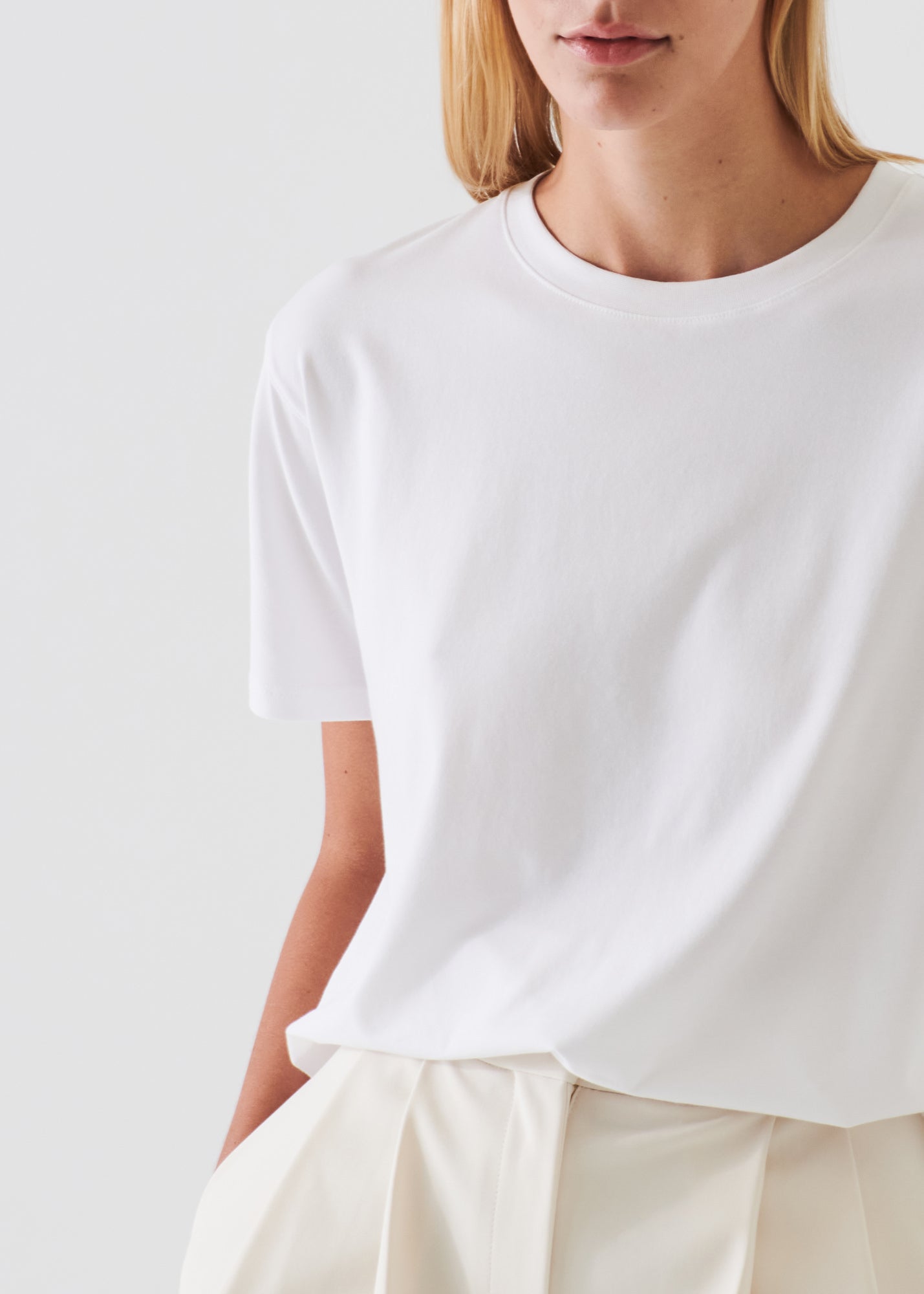 ICONIC PIMA COTTON STRETCH BOYFRIEND T-SHIRT | PATRICK ASSARAF.